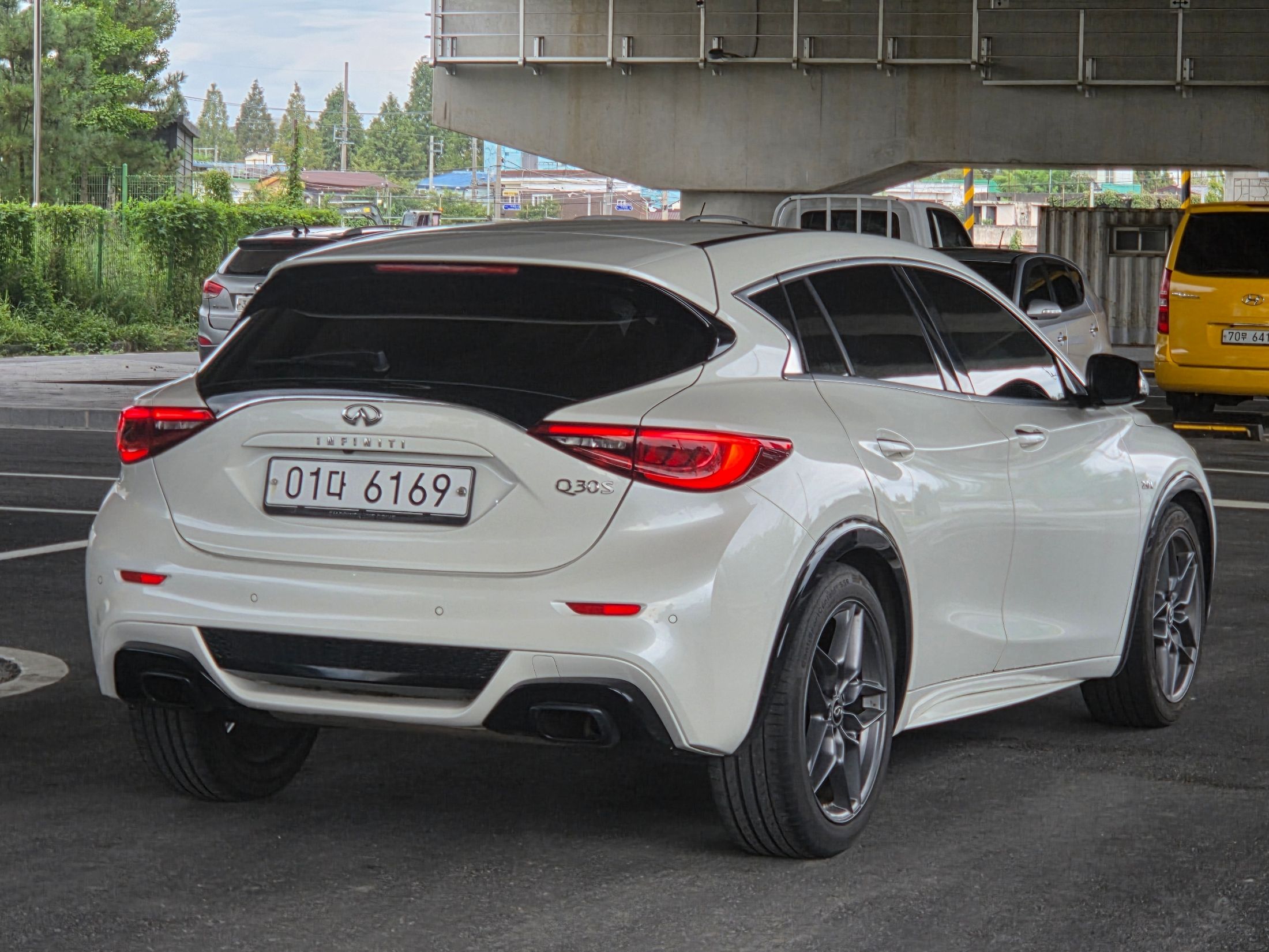 INFINITI Q30 2017