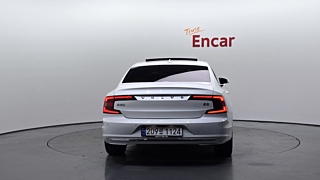 VOLVO S90 2024