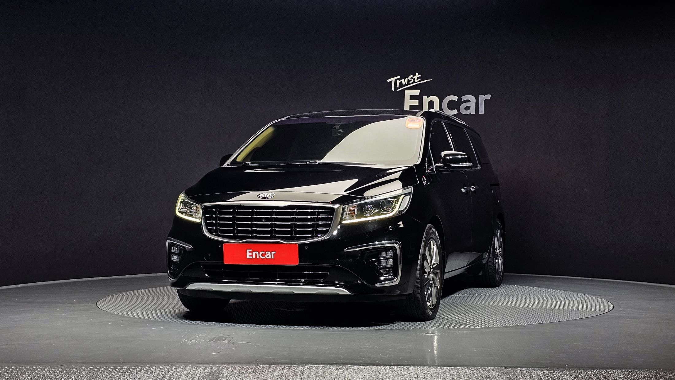 KIA CARNIVAL 2018