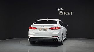 HYUNDAI AVANTE AD 2016