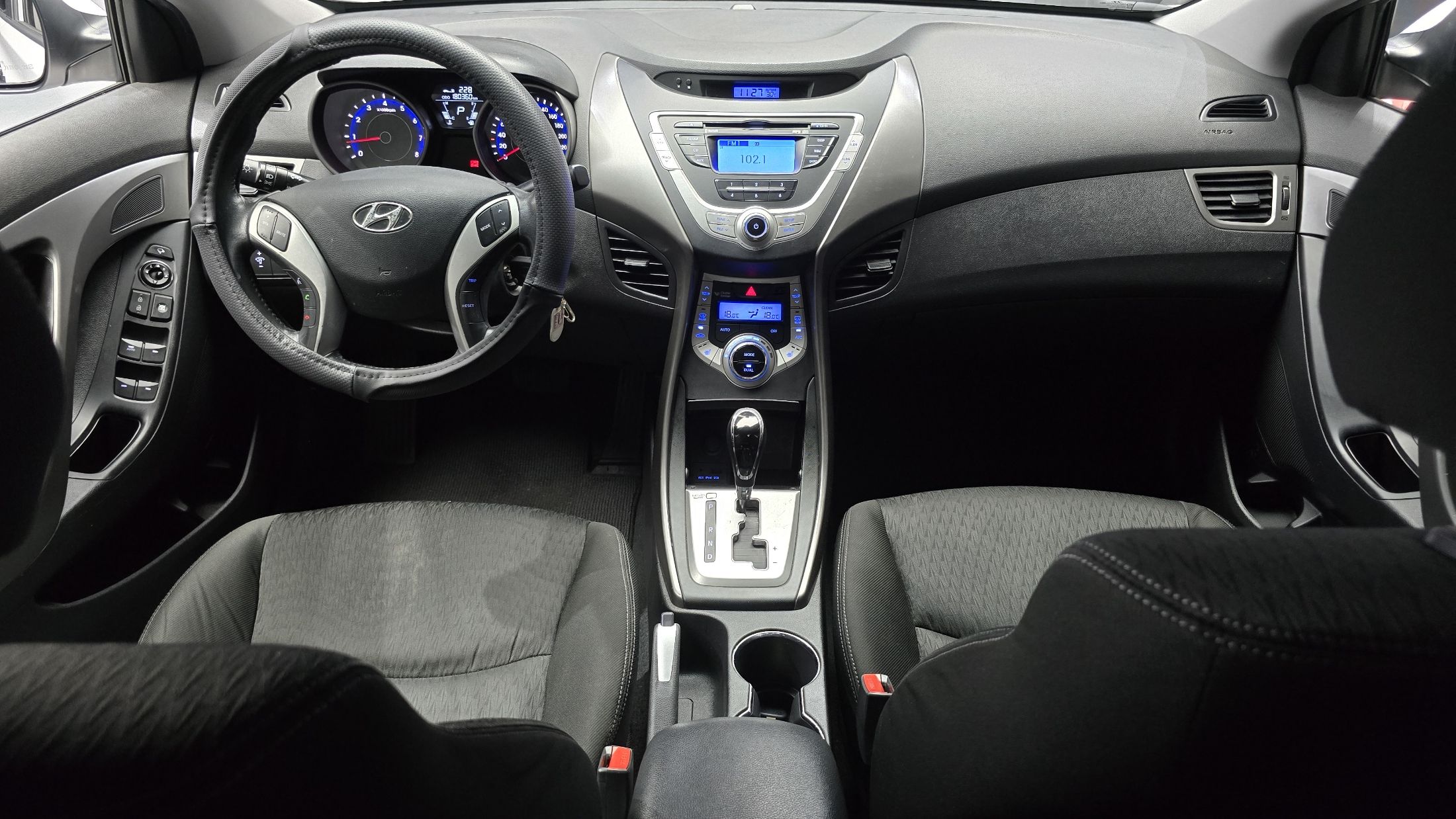 HYUNDAI AVANTE MD 2012