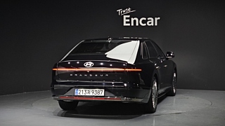 HYUNDAI GRANDEUR HYBRID GN7 2023