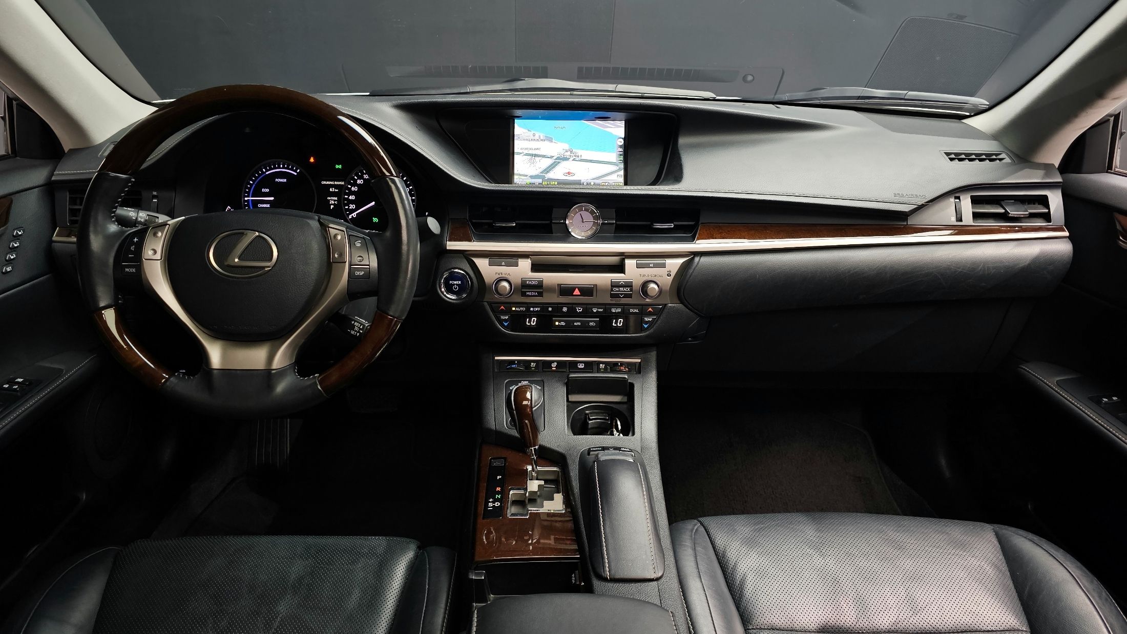 LEXUS ES300H 2012