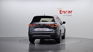 SAMSUNG QM6 2019