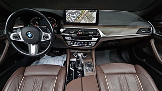 BMW 5-SERIES G30 2020