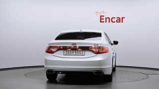 HYUNDAI GRANDEUR HG HYBRID 2016