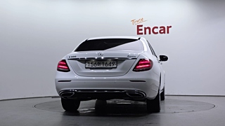 MERCEDES BENZ E-CLASS W213 2020