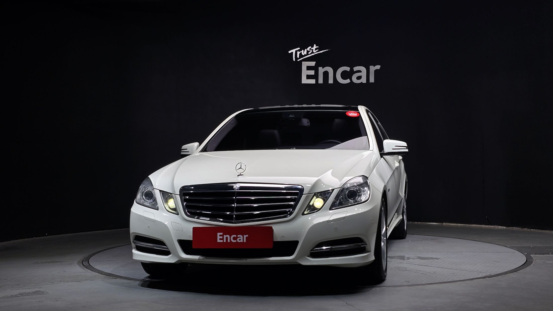 MERCEDES BENZ E-CLASS W212 2012
