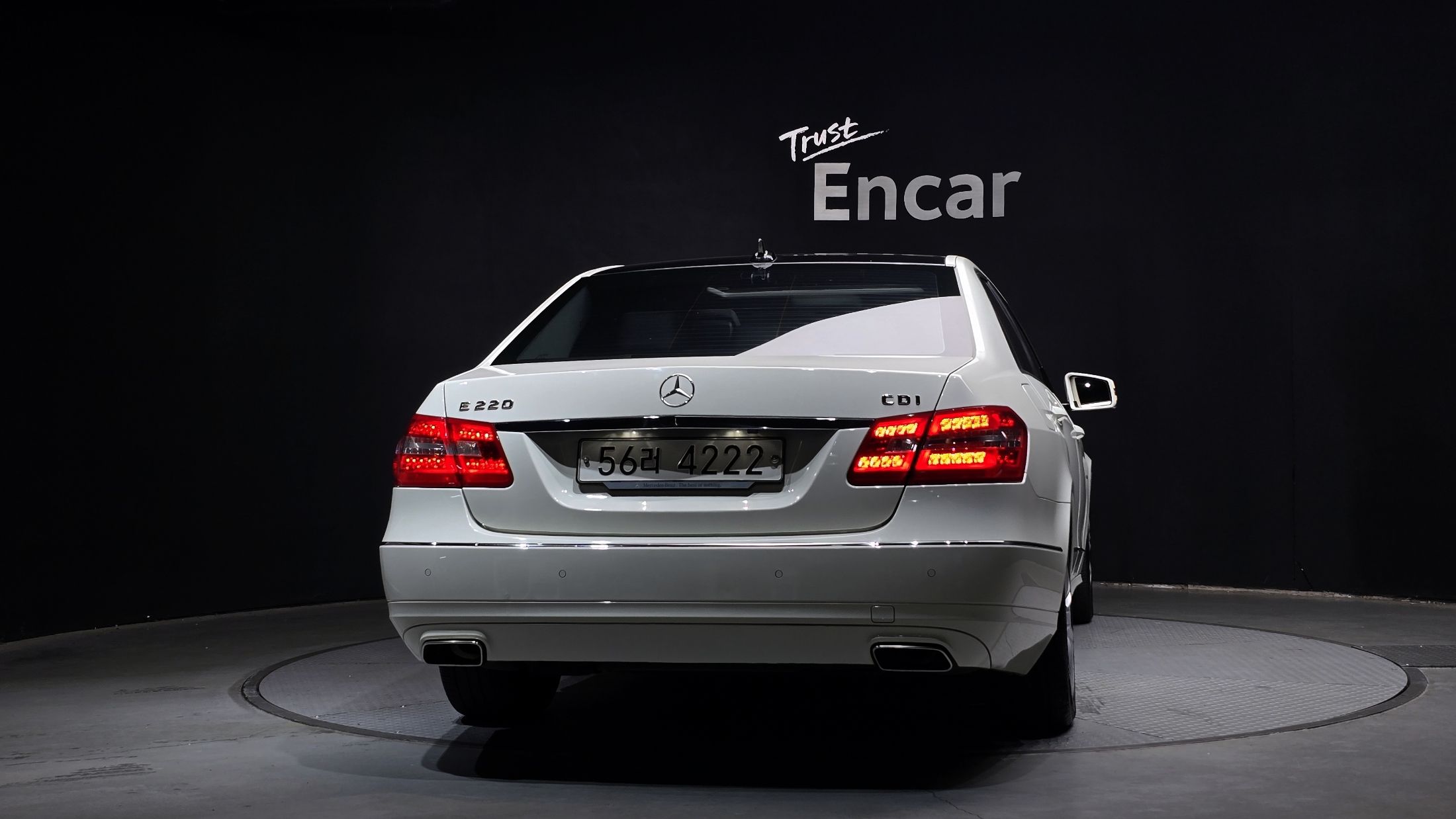 MERCEDES BENZ E-CLASS W212 2012