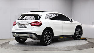 MERCEDES BENZ GLA-CLASS X156 2018