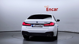 BMW 5-SERIES G30 2021