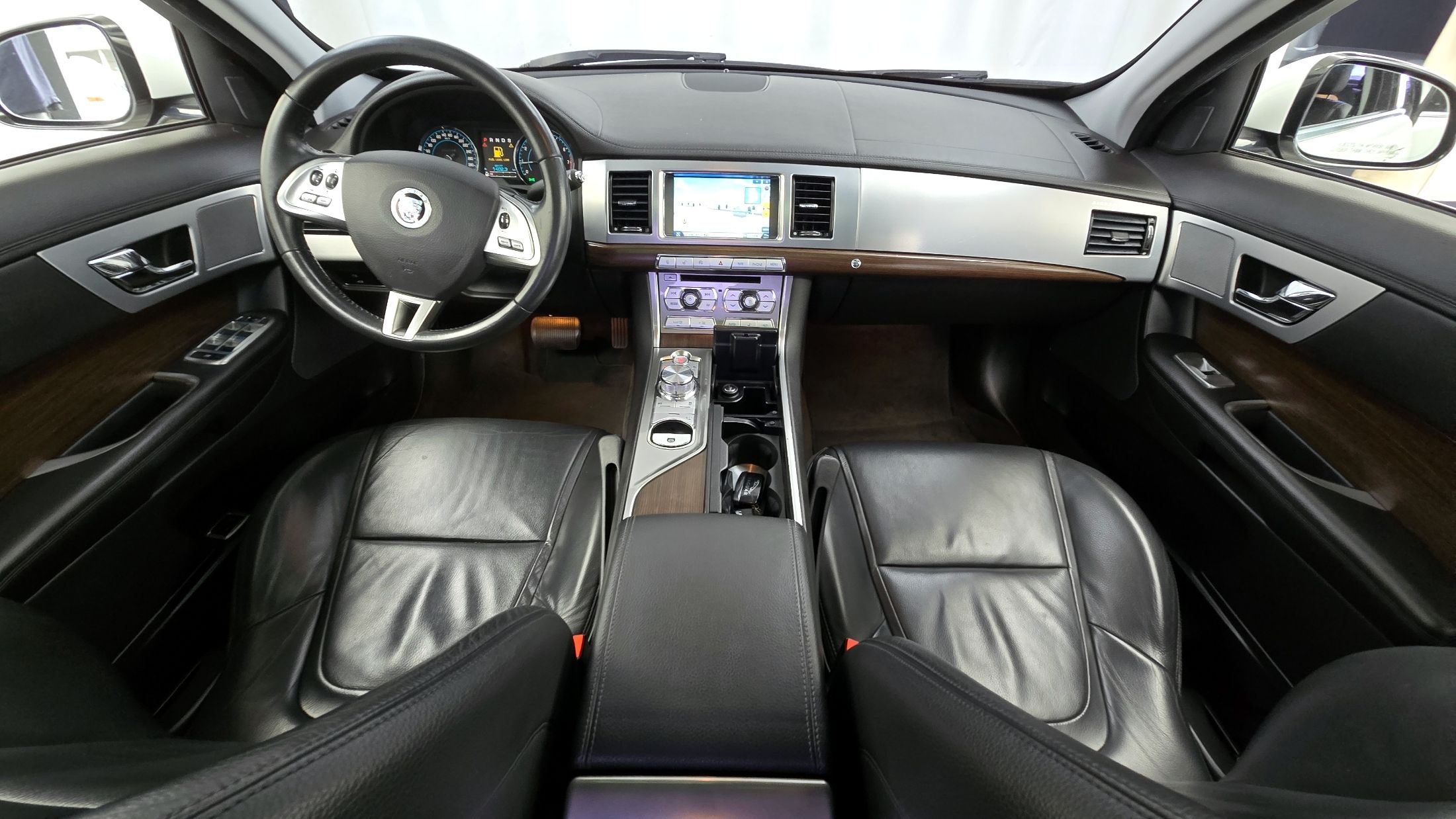 JAGUAR XF 2013