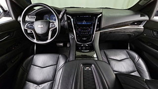 CADILLAC ESCALADE 2017