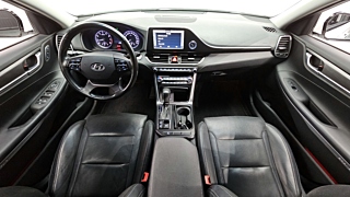 HYUNDAI GRANDEUR IG 2017