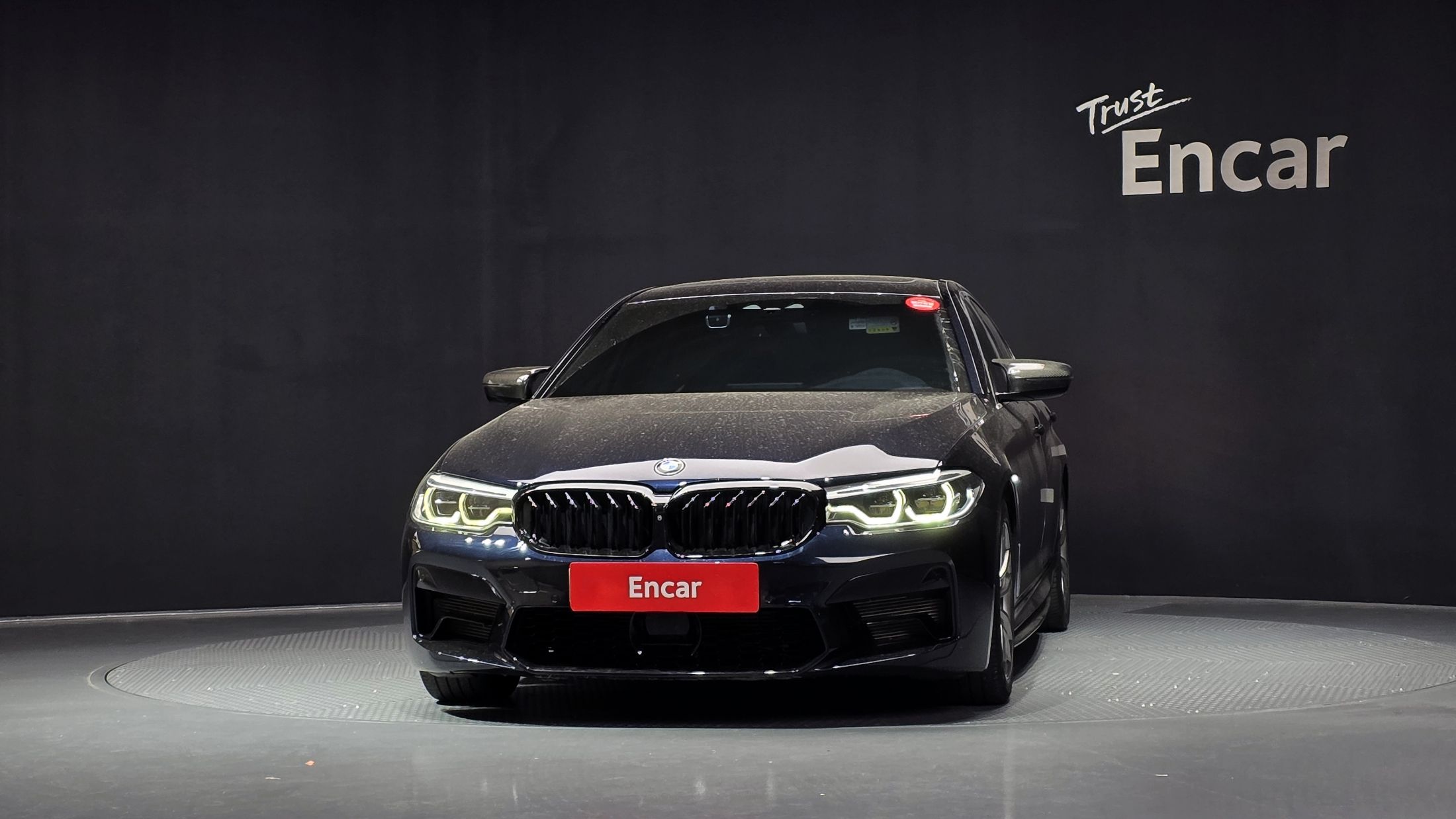 BMW 5-SERIES G30 2019