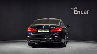 BMW 5-SERIES G30 2019