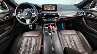 BMW 5-SERIES G30 2019
