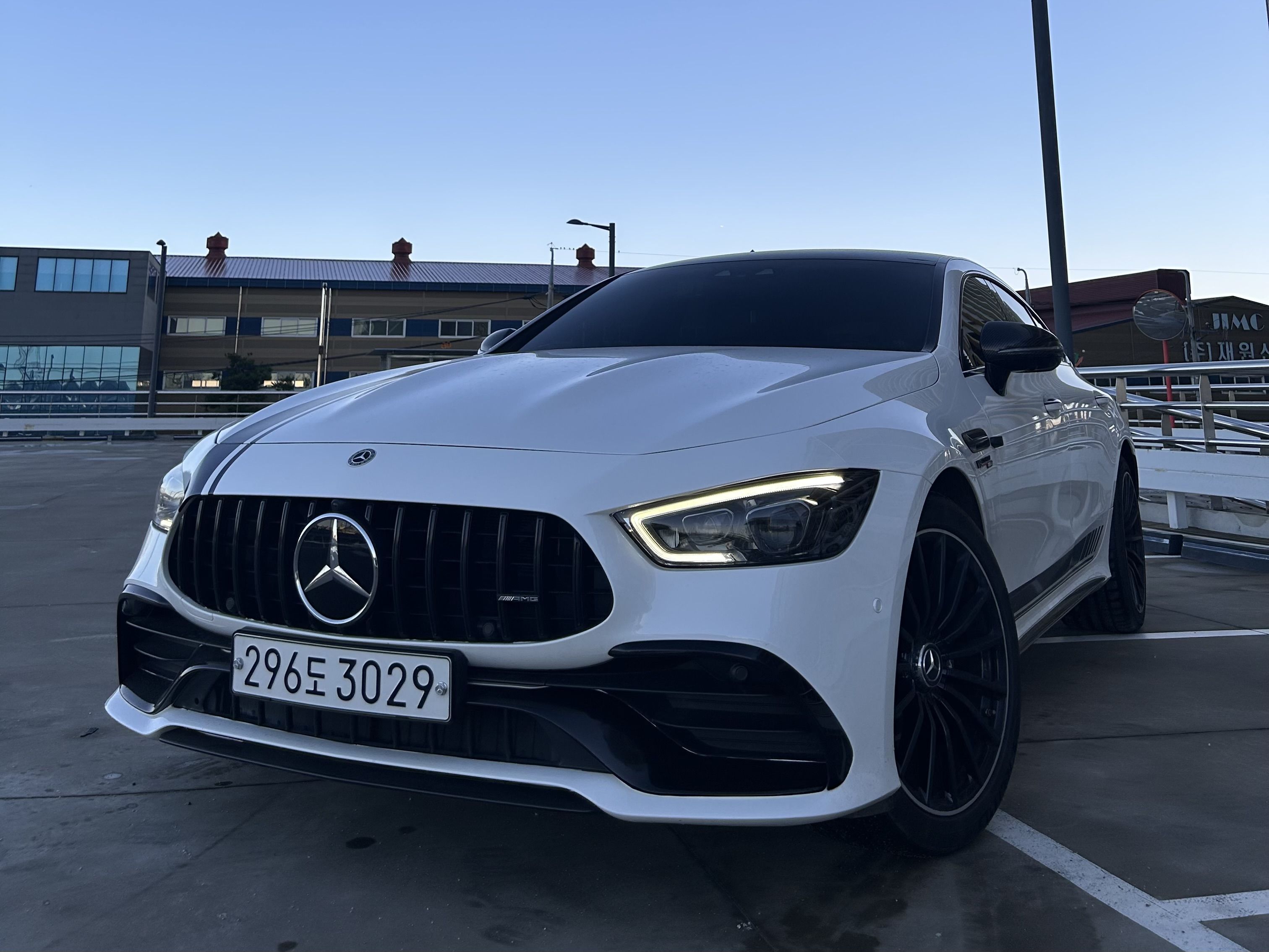MERCEDES BENZ AMG GT 2019