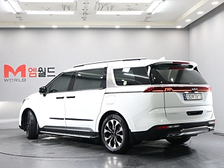 KIA CARNIVAL  4 GENERATION 7 Seater Signature 2022