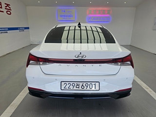 HYUNDAI AVANTE CN7 2021