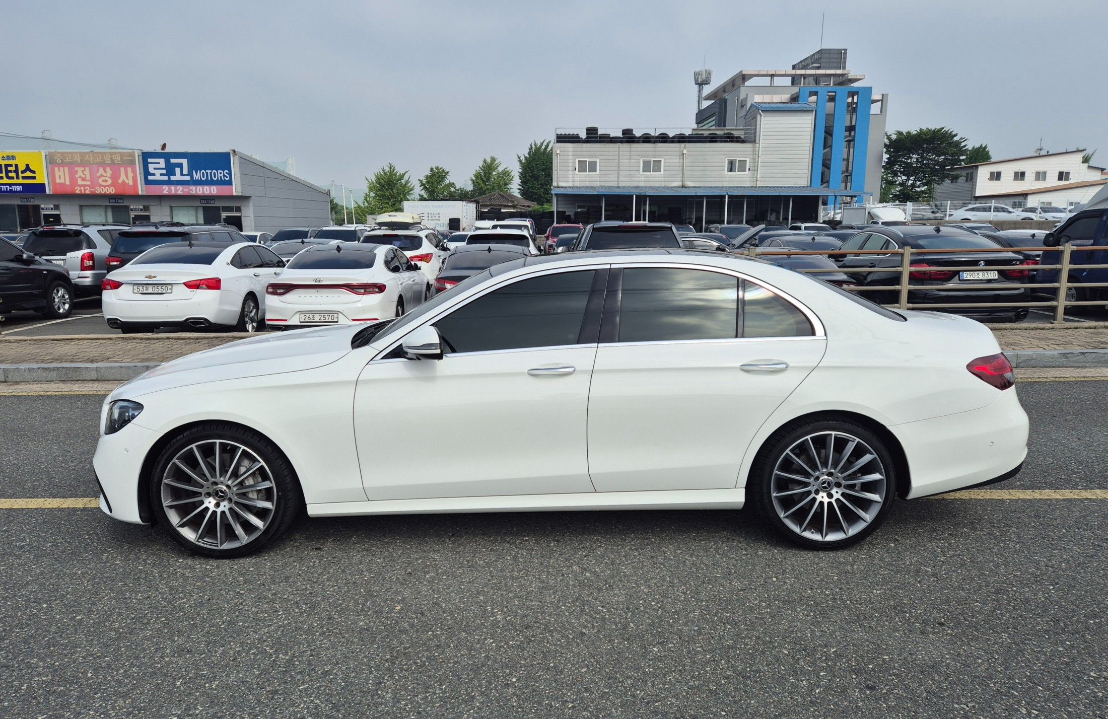 MERCEDES BENZ E-CLASS W213 2020