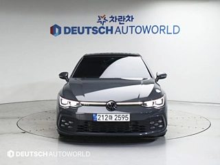 VOLKSWAGEN GOLF 2023