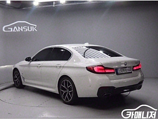 BMW 5-SERIES G30 2023