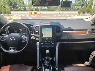 SAMSUNG QM6 2020