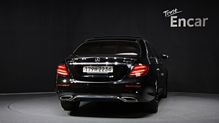 MERCEDES BENZ E-CLASS W213 2020