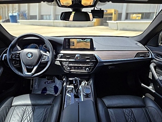 BMW 5-SERIES G30 2017