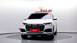 AUDI Q7 4M 2023
