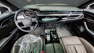 AUDI A8 D5 2023