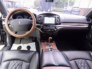 SSANGYONG CHAIRMAN W 2016