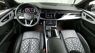 AUDI Q8 4M 2021