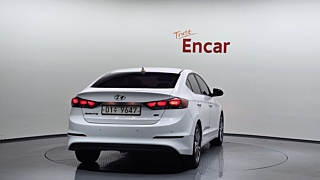 HYUNDAI AVANTE AD 2017