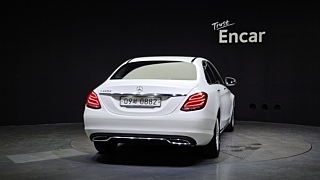 MERCEDES BENZ C-CLASS W205 2016