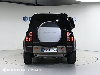 LAND ROVER DEFENDER L663 2024