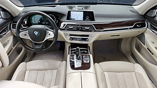 BMW 7-SERIES G11 2016