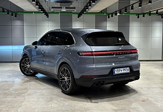 PORSCHE CAYENNE PO536 2023