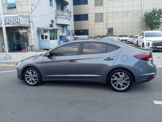 HYUNDAI AVANTE AD 2019