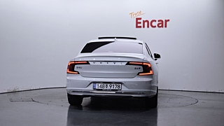 VOLVO S90 2025