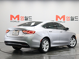 CHRYSLER 200  2015