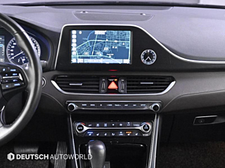 HYUNDAI GRANDEUR IG 2016
