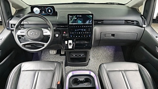HYUNDAI STARIA 2023