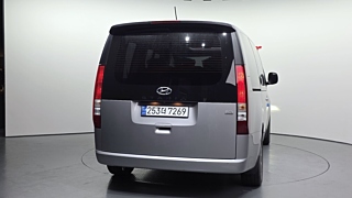 HYUNDAI STARIA 2023