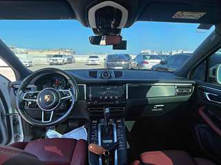 PORSCHE MACAN 2021