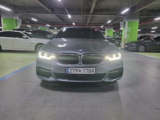 BMW 5-SERIES G30 2017