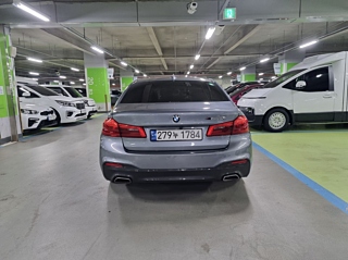 BMW 5-SERIES G30 2017
