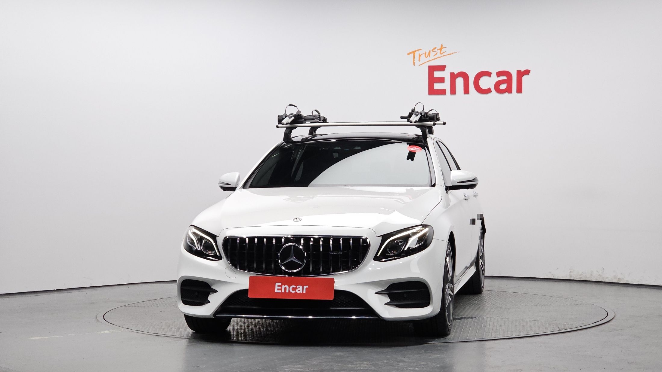 MERCEDES BENZ E-CLASS W213 2020