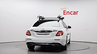 MERCEDES BENZ E-CLASS W213 2020